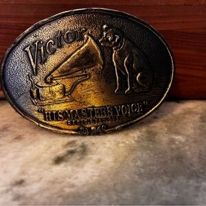 1970’s Buckle Brass, Victor Dog lovers, made in Chicago